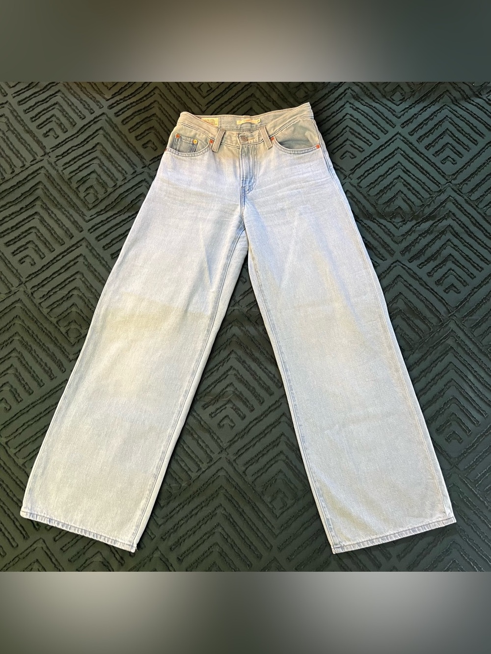 Levi's Wide Leg Jeans